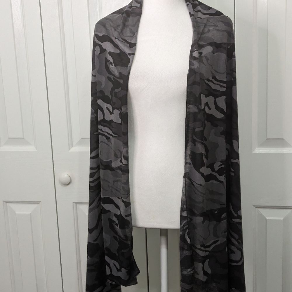Jenni Scarf - Picture 4 of 9